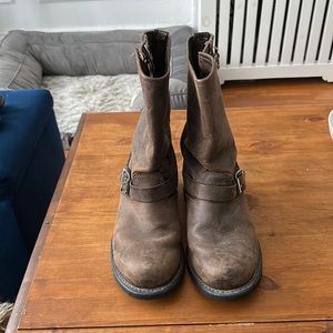 Frye engineer boots 8r